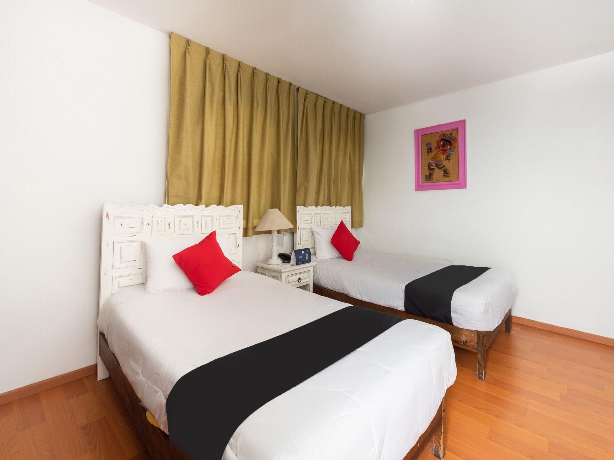 Suites Internacional Zapopan Exterior foto